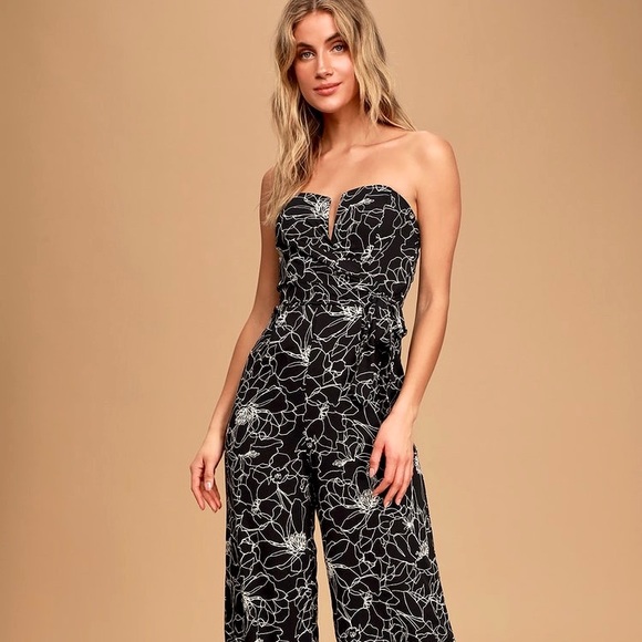 Lulu’s “Blooming Love” Floral Strapless Jumpsuit - Picture 5 of 11